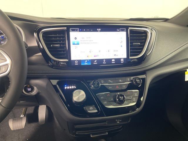 new 2026 Chrysler Pacifica car, priced at $42,443