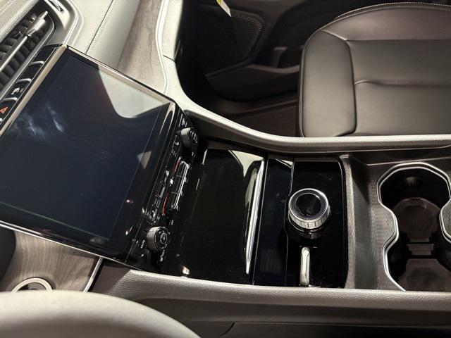 new 2025 Jeep Grand Cherokee car, priced at $38,204