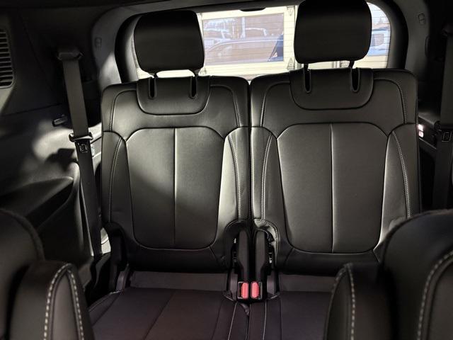 new 2025 Jeep Grand Cherokee car, priced at $38,204