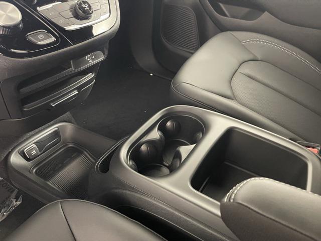 new 2026 Chrysler Pacifica car, priced at $41,995