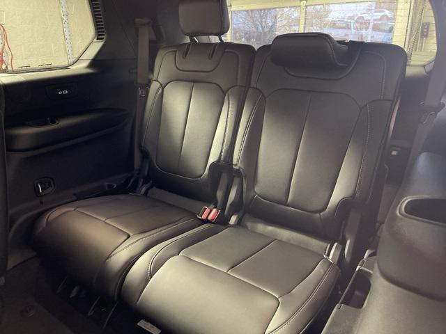 new 2025 Jeep Grand Cherokee car, priced at $44,522