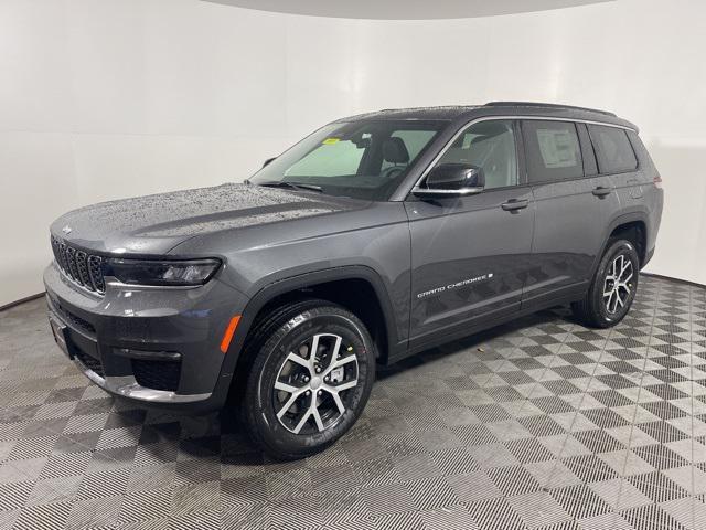 new 2025 Jeep Grand Cherokee car, priced at $44,522