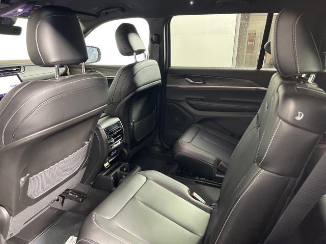 new 2025 Jeep Grand Cherokee car, priced at $44,522