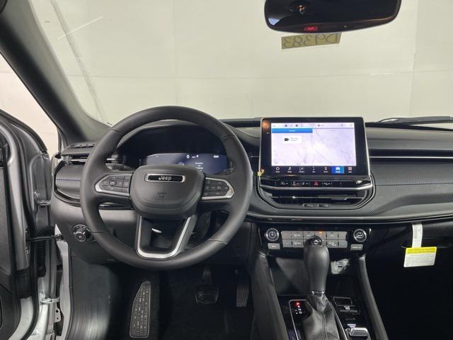 new 2025 Jeep Compass car, priced at $32,995