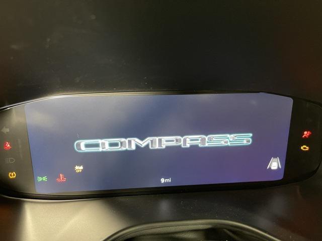 new 2025 Jeep Compass car, priced at $32,995