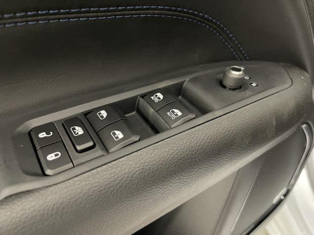 new 2025 Jeep Compass car, priced at $32,995