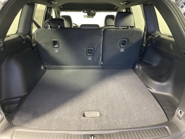 new 2025 Jeep Grand Cherokee car, priced at $40,720