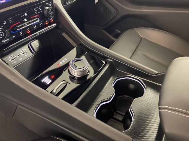 new 2025 Jeep Grand Cherokee car, priced at $40,720