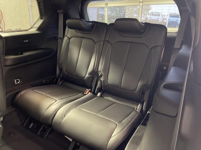 new 2025 Jeep Grand Cherokee car, priced at $43,875