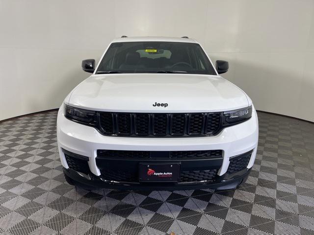 new 2025 Jeep Grand Cherokee car, priced at $43,875