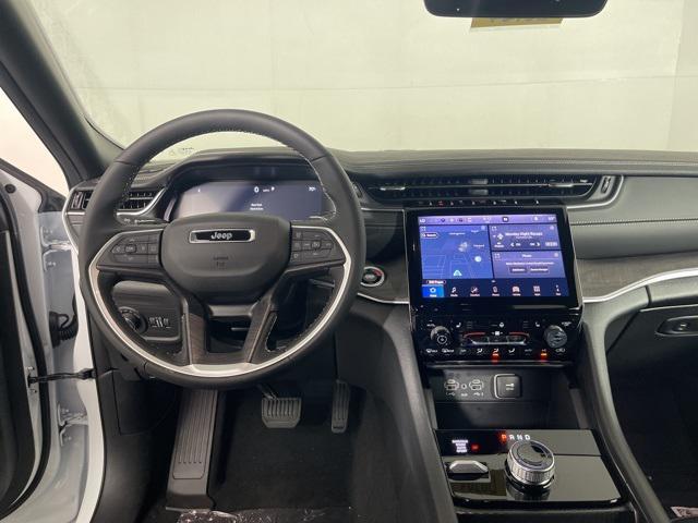 new 2025 Jeep Grand Cherokee car, priced at $43,875