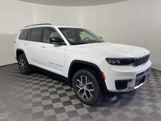 new 2025 Jeep Grand Cherokee car, priced at $47,380