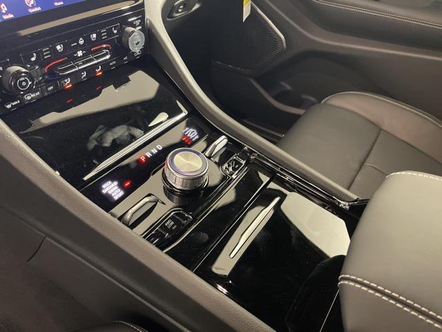 new 2025 Jeep Grand Cherokee car, priced at $61,121