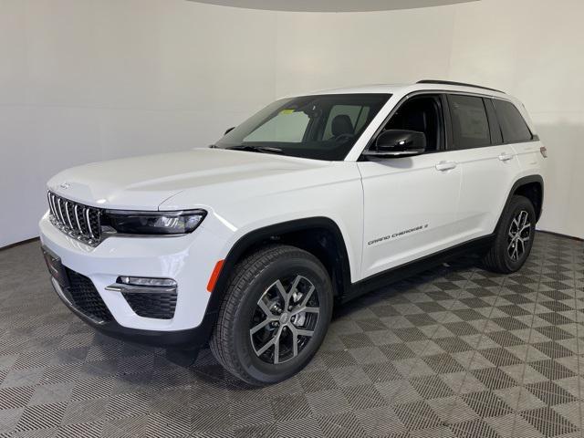 new 2025 Jeep Grand Cherokee car, priced at $42,995