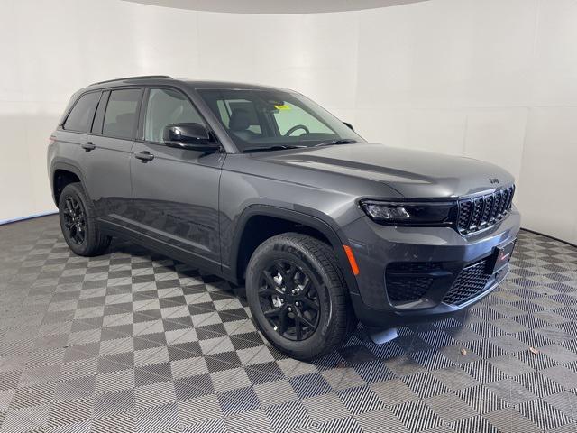 new 2025 Jeep Grand Cherokee car, priced at $41,301