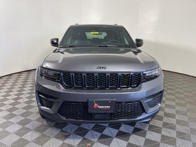 new 2025 Jeep Grand Cherokee car, priced at $41,301