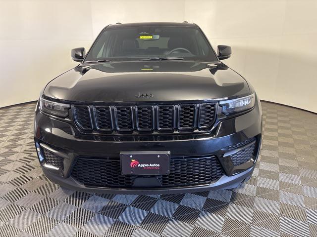 used 2024 Jeep Grand Cherokee car, priced at $37,974