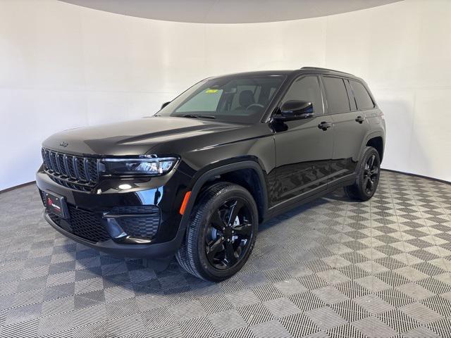 used 2024 Jeep Grand Cherokee car, priced at $37,974
