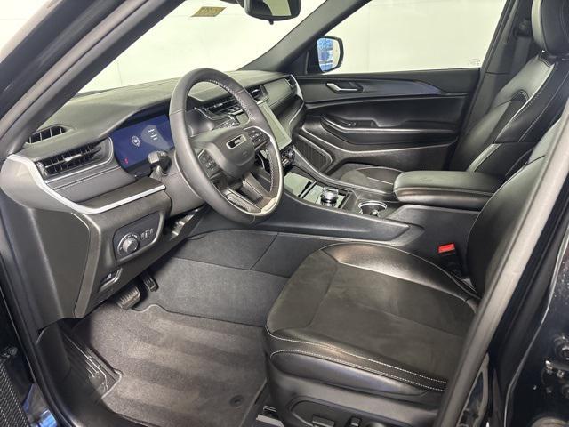 used 2024 Jeep Grand Cherokee car, priced at $37,974