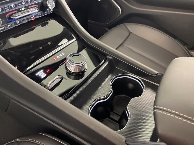 new 2025 Jeep Grand Cherokee car, priced at $51,000
