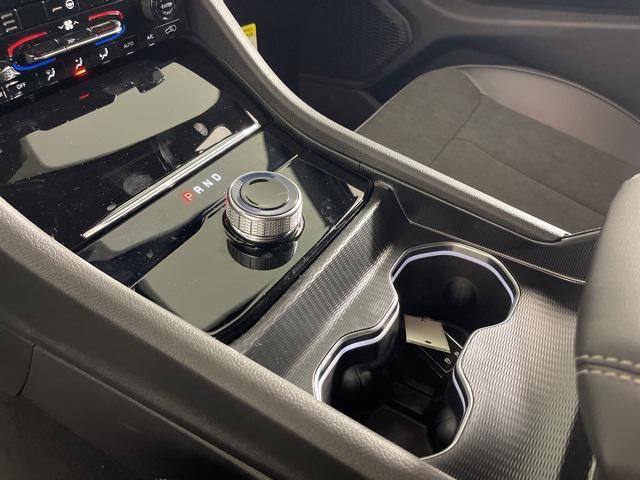 new 2025 Jeep Grand Cherokee car, priced at $44,033