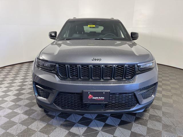 new 2025 Jeep Grand Cherokee car, priced at $44,033