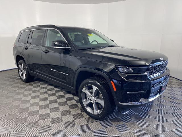 new 2025 Jeep Grand Cherokee car, priced at $46,995