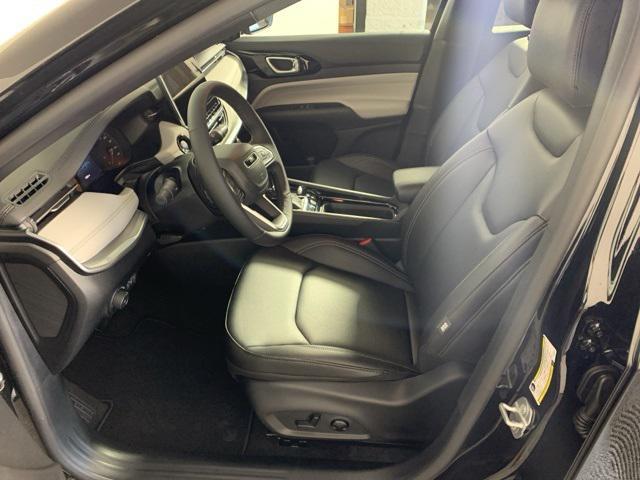 new 2025 Jeep Compass car, priced at $29,495