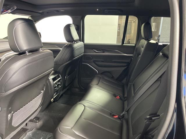 new 2025 Jeep Grand Cherokee car, priced at $42,495