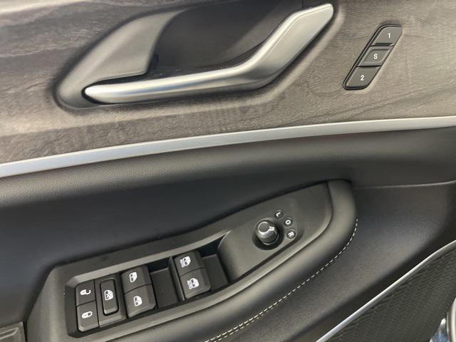 new 2025 Jeep Grand Cherokee car, priced at $42,495