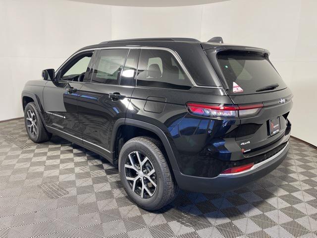 new 2025 Jeep Grand Cherokee car, priced at $42,495