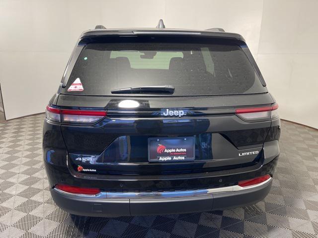 new 2025 Jeep Grand Cherokee car, priced at $42,495