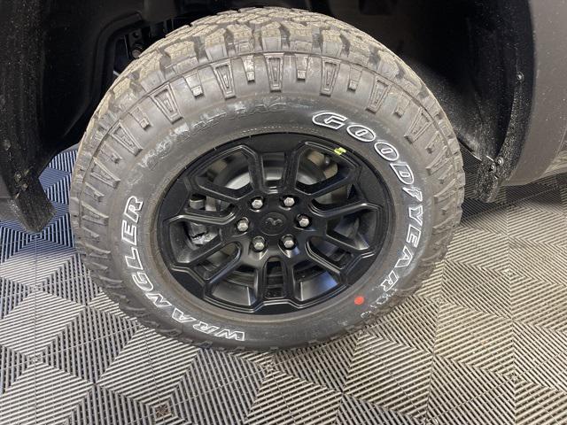 new 2025 Ram 1500 car, priced at $59,995