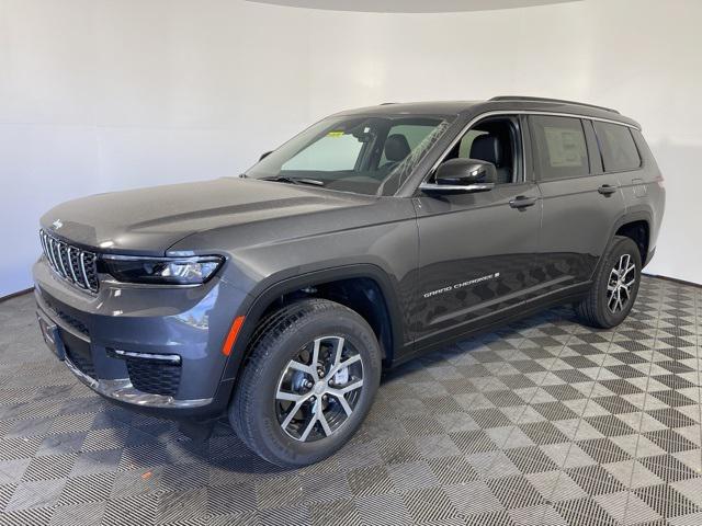 new 2025 Jeep Grand Cherokee car, priced at $48,888