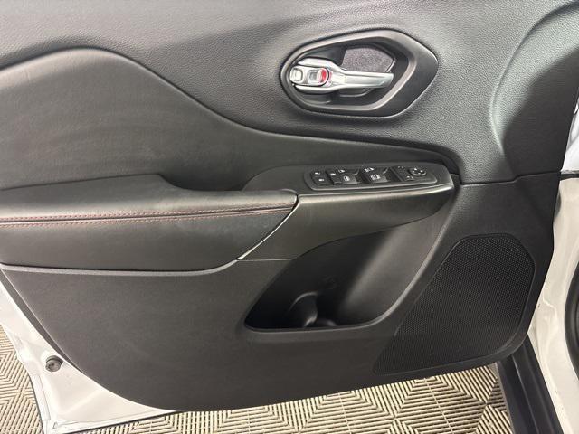 used 2020 Jeep Cherokee car, priced at $19,990