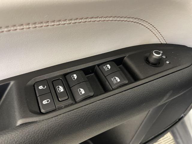 used 2022 Jeep Compass car, priced at $21,999