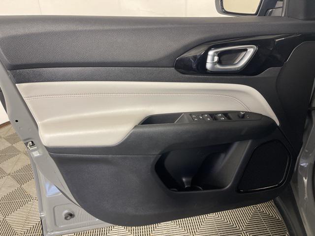 used 2022 Jeep Compass car, priced at $21,999