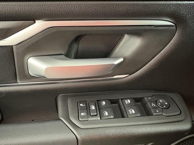 new 2025 Ram 1500 car, priced at $45,633