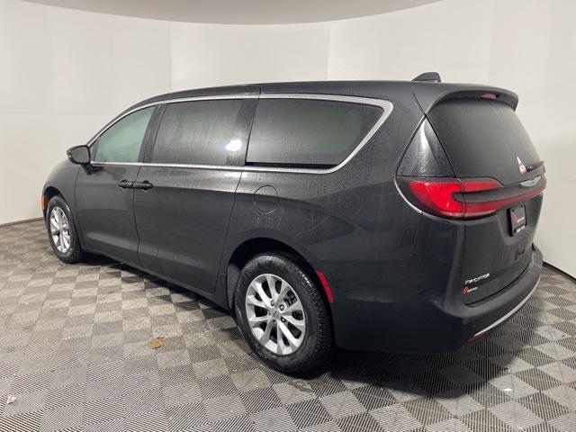 new 2025 Chrysler Pacifica car, priced at $39,750