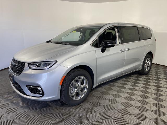 new 2024 Chrysler Pacifica car, priced at $48,595