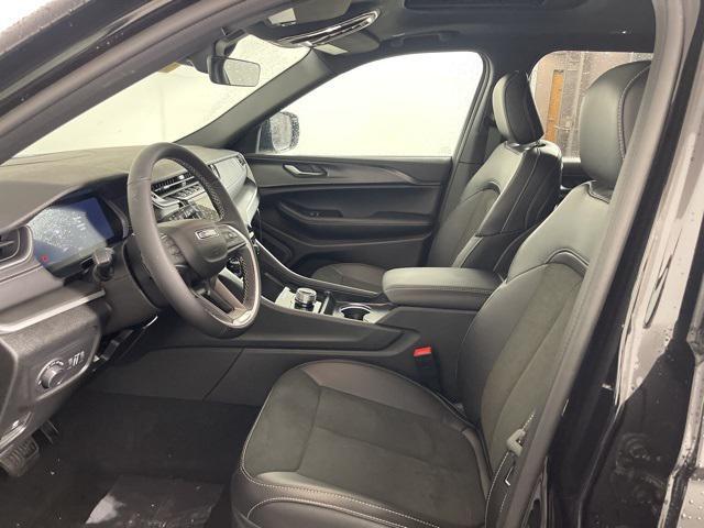 new 2025 Jeep Grand Cherokee car, priced at $44,752