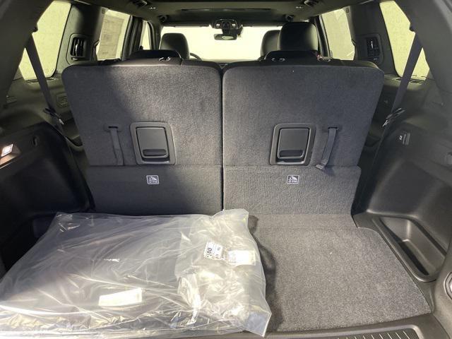 new 2025 Jeep Grand Cherokee car, priced at $44,752