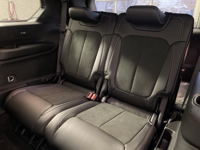 new 2025 Jeep Grand Cherokee car, priced at $44,752