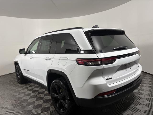 new 2025 Jeep Grand Cherokee car, priced at $47,074