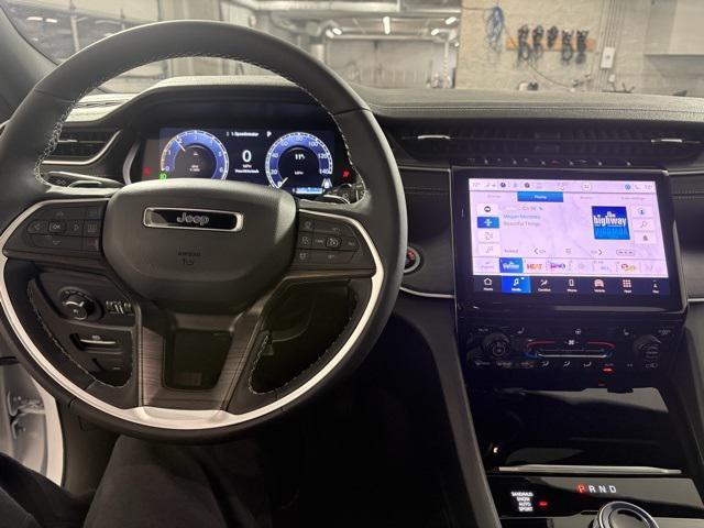 new 2025 Jeep Grand Cherokee car, priced at $47,074