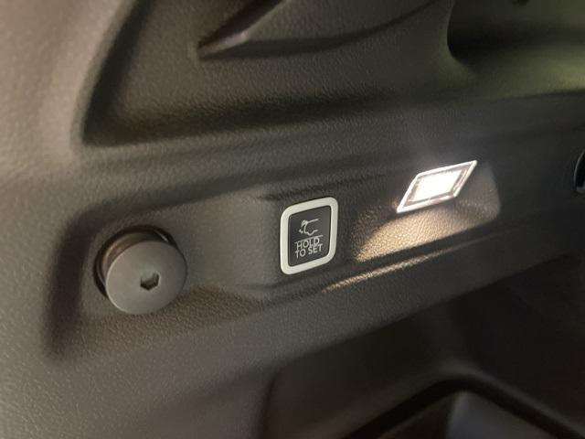 new 2025 Jeep Grand Cherokee car, priced at $50,385