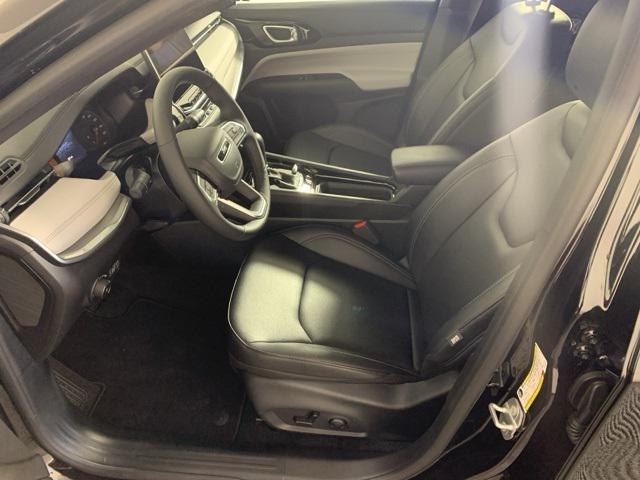 new 2025 Jeep Compass car, priced at $33,995