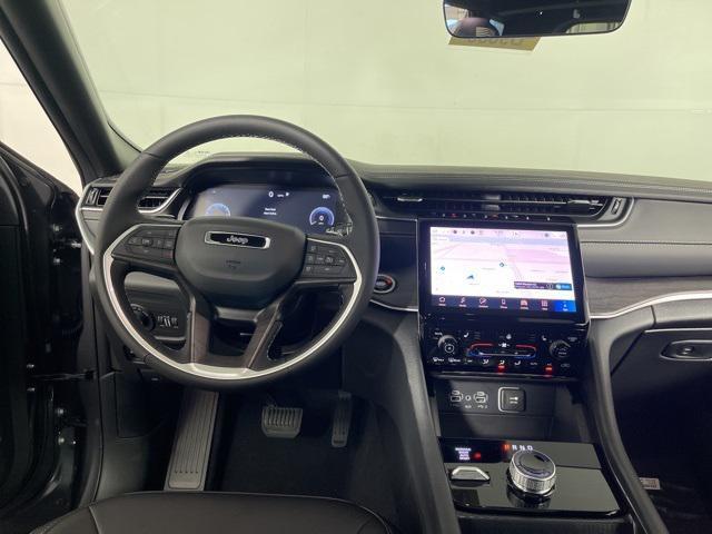 new 2025 Jeep Grand Cherokee car, priced at $44,998