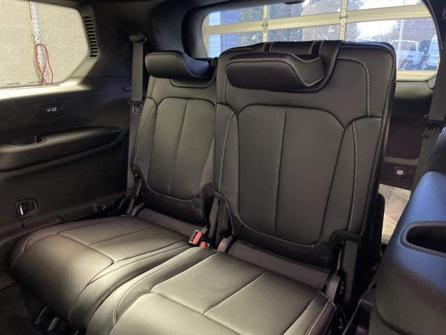 new 2025 Jeep Grand Cherokee car, priced at $44,998