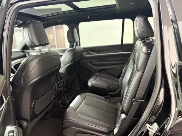 new 2025 Jeep Grand Cherokee car, priced at $48,337